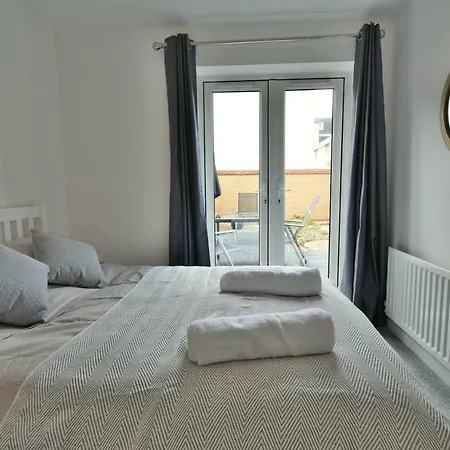 15 Pennant Place Semesterbostad *